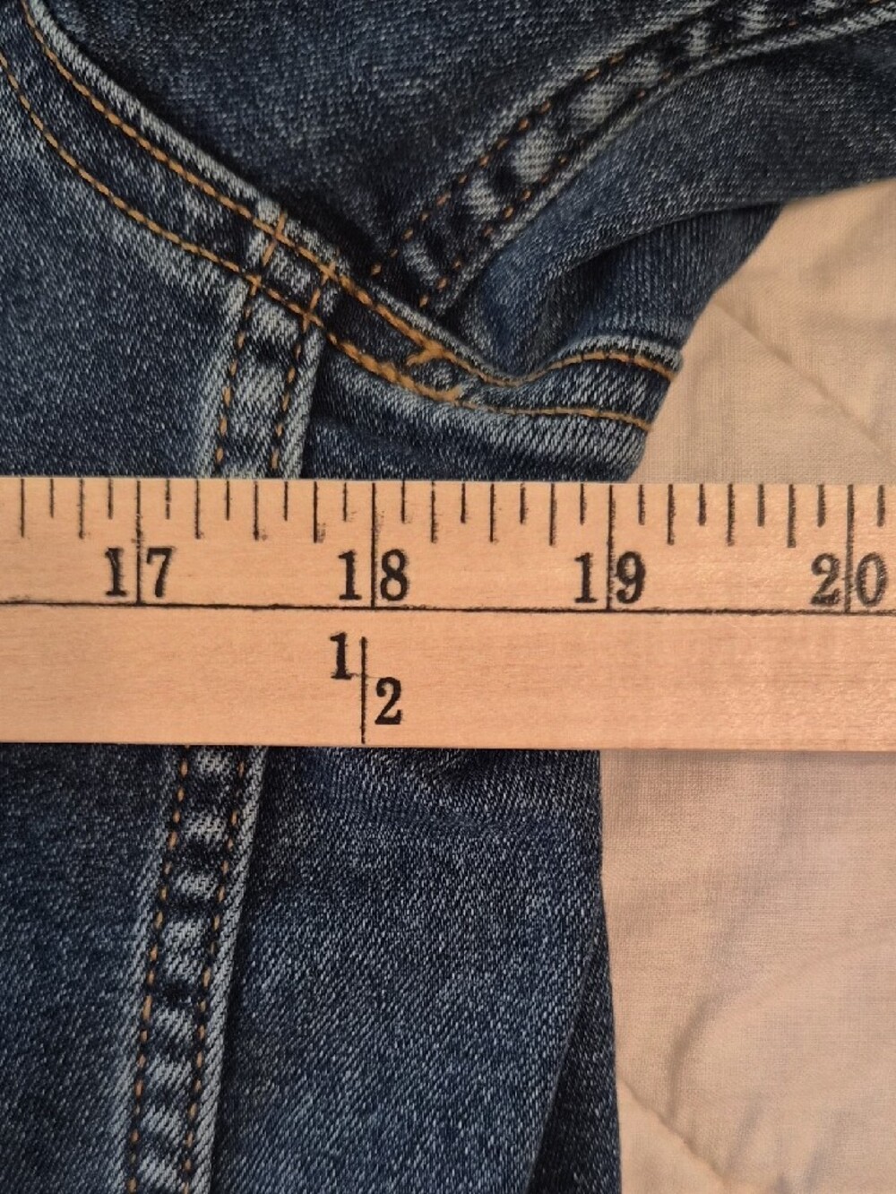 Calvin Klein Denim Jacket -90s Trucker- Size Medium - Picture 6 of 10